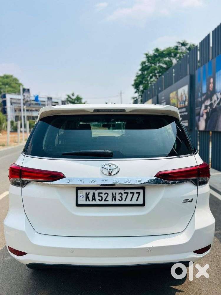 Toyota Fortuner 4x4 Manual Limited Edition, 2019, Diesel