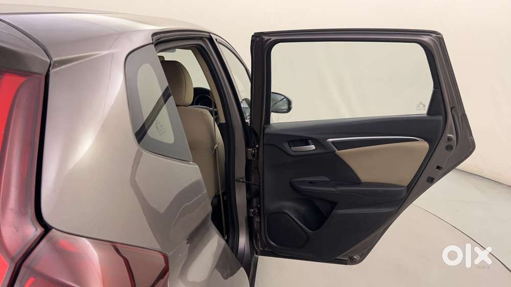 Honda Jazz [2020-2023] 1.2 V I-vtec Mt, 2015, Petrol