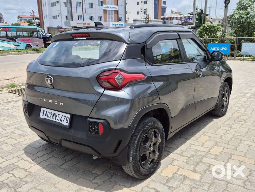 Tata Punch Accomplished Mt Sunroof, 2024, Petrol