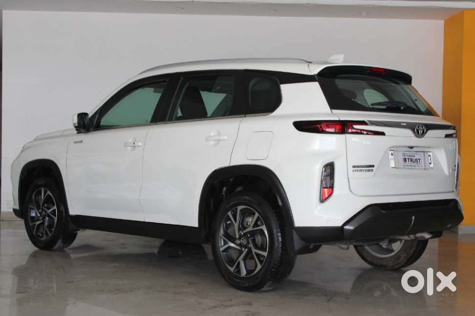 Toyota Urban Cruiser Hyryder 1.5 V Hybrid, 2024, Petrol