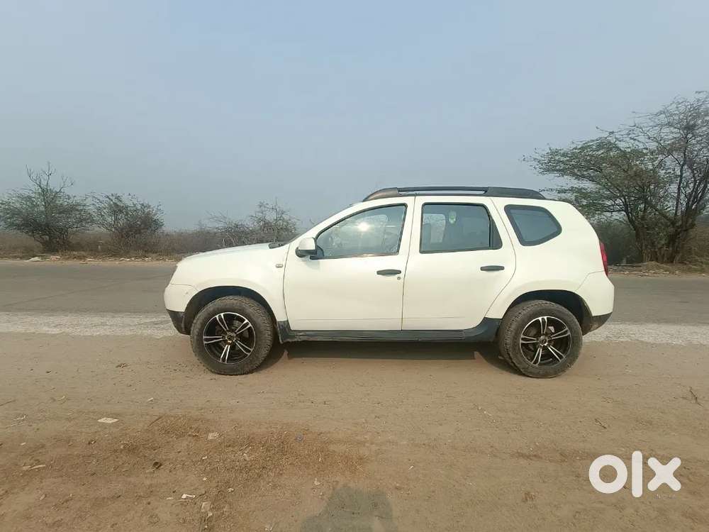 Urgent Sell Renault Duster 2015 Petrol Well Maintained