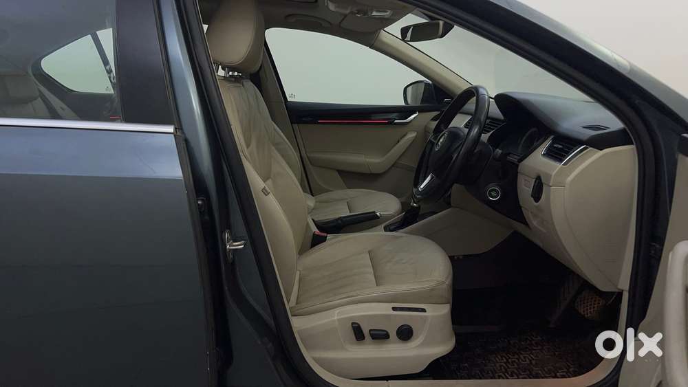 Skoda Octavia 2.0 L K Tsi At, 2018, Petrol