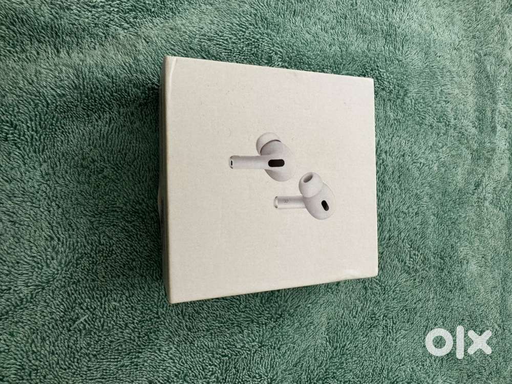 UNUSED NEW AIR POD PROS