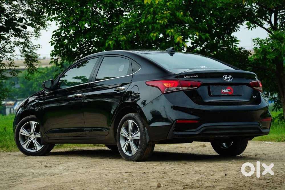 Hyundai Verna 1.5 Sx (o) Vtvt, 2018, Petrol