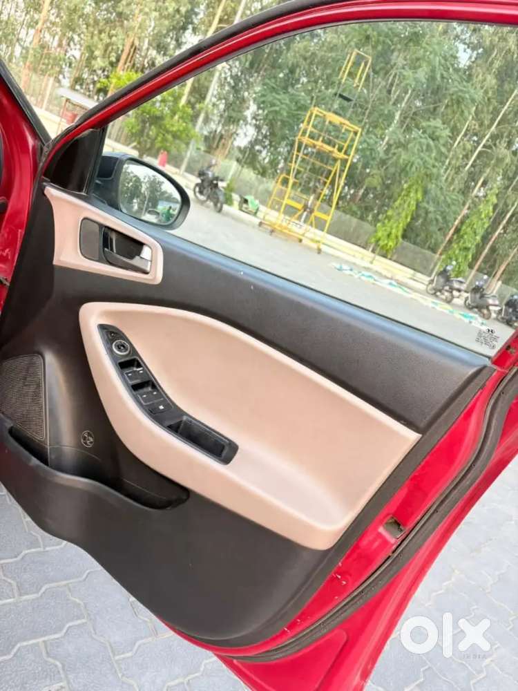Hyundai I20 Sportz 2015 Model