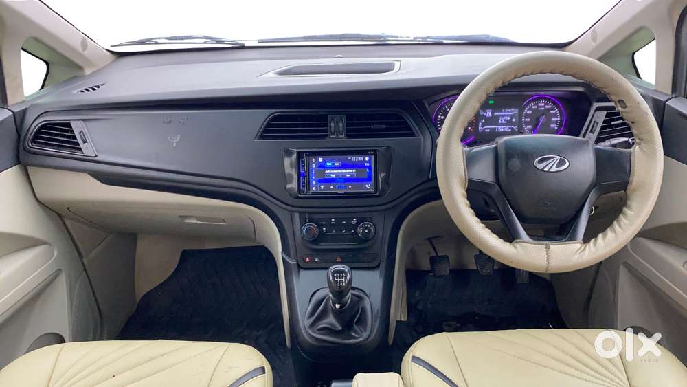 Mahindra Marazzo M2, 2018, Diesel