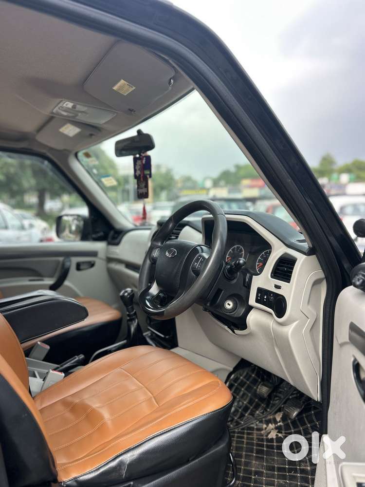 Mahindra Scorpio Classic 2.2 S 11 Mt 7 Str, 2021, Diesel