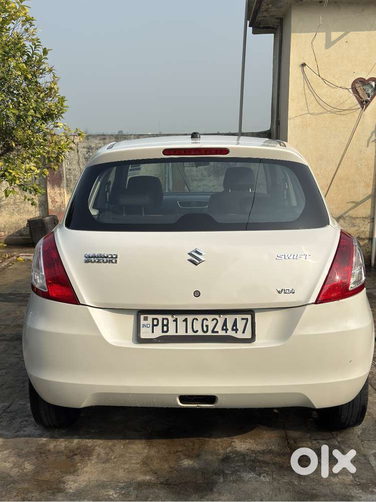 Maruti Suzuki Swift 2017 Diesel 98000 Km Driven