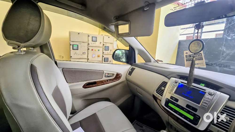 Rare Opportunity – 2013 Toyota Innova 2.5 V Diesel