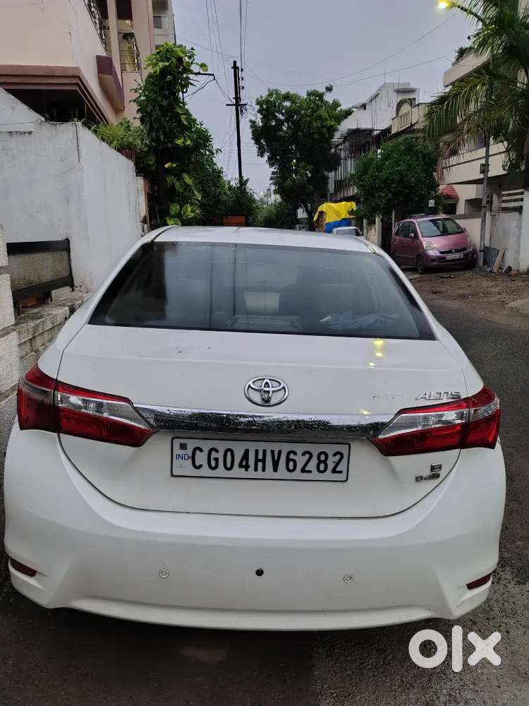 Toyota Corolla Altis Diesel 2015 2nd Owner