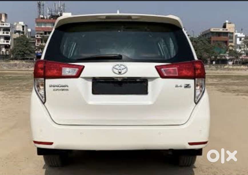 Toyota Innova Crysta 2.8 Zx At 7 Seater, 2022, Diesel