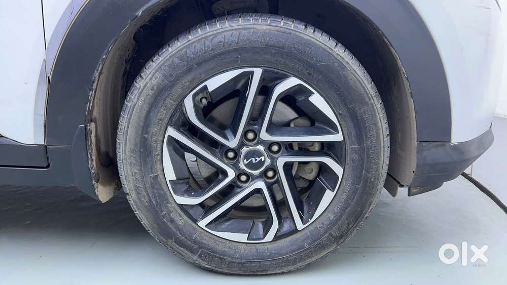 Kia Carens 1.4 Prestige Plus Turbo 7 Str, 2023, Petrol