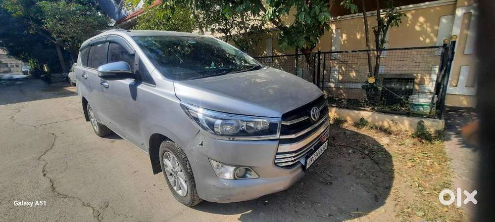 Toyota Innova Crysta 2.4 G Mt, 2017, Diesel