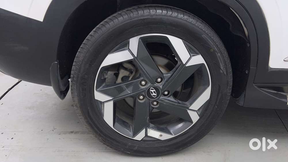 Hyundai Alcazar 2.0 Signature (o) Petrol At 6 Str, 2021, Petrol