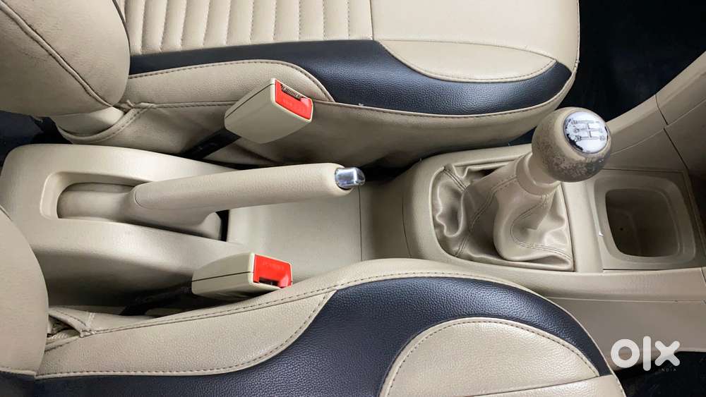 Maruti Suzuki Swift Dzire 1.2 Vxi Bsiv, 2016, Petrol