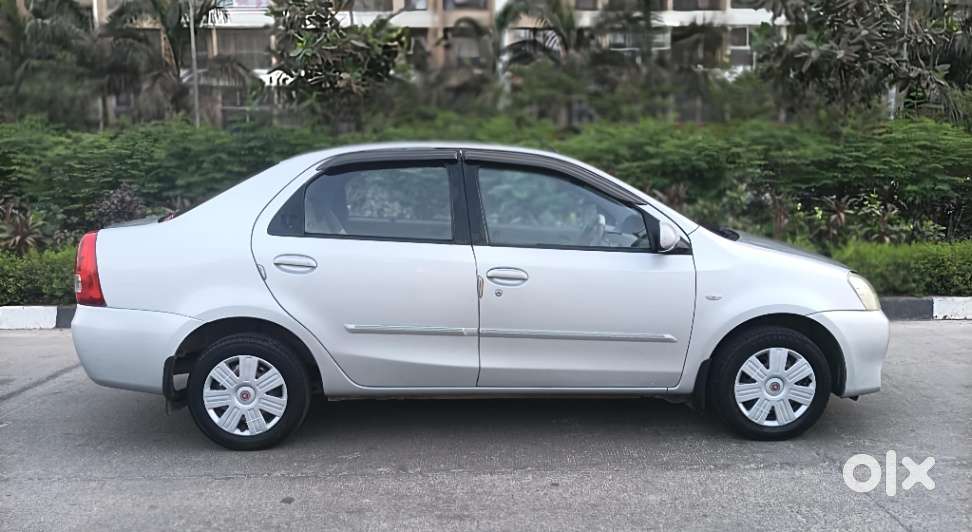 Toyota Etios 2010-2012 G, 2011, Petrol