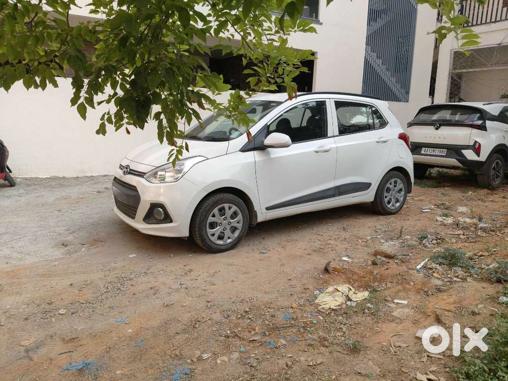 Hyundai Grand I10 2017 Petrol 64000 Km Driven