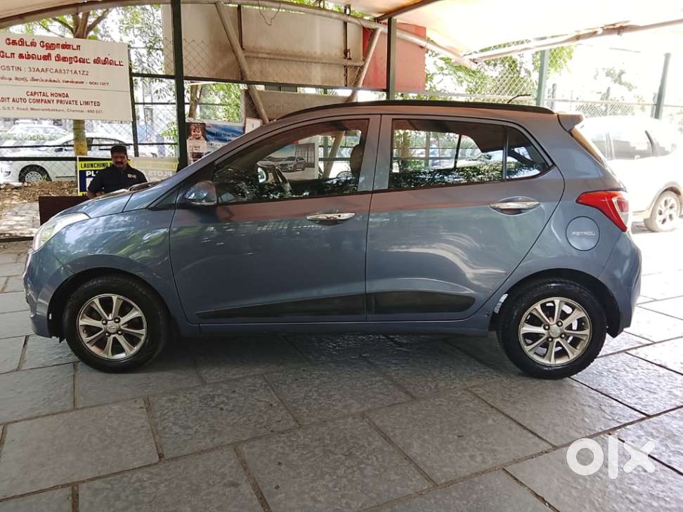 Hyundai Grand I10 Asta Option, 2016, Petrol