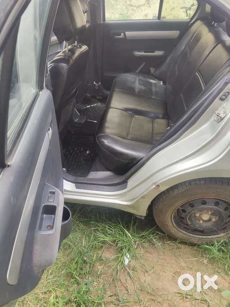 Maruti Suzuki Dzire 2011