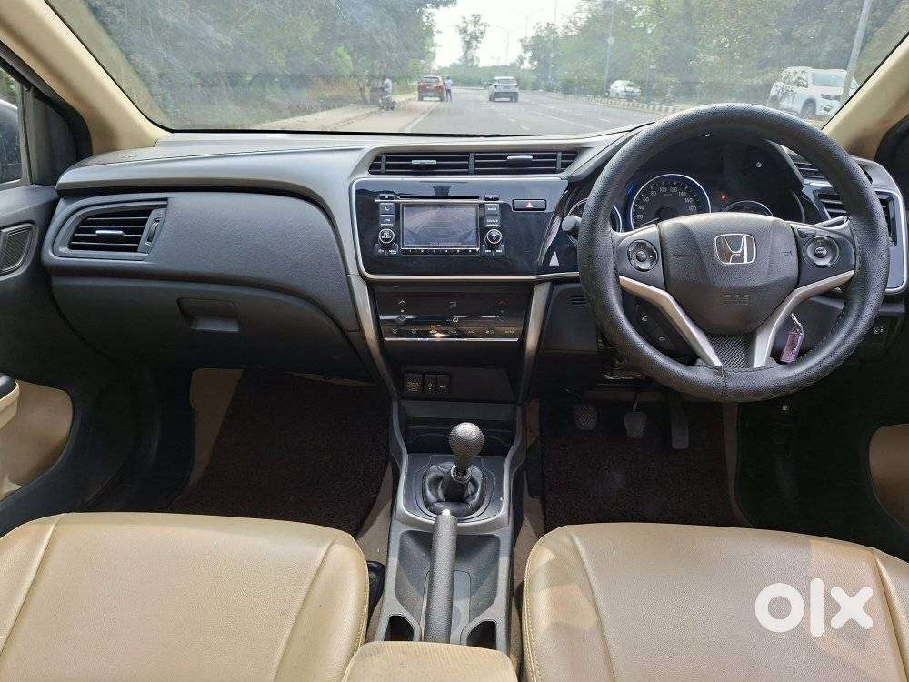 Honda City 1.5 V 4th Gen I-vtec Mt, 2016, Petrol