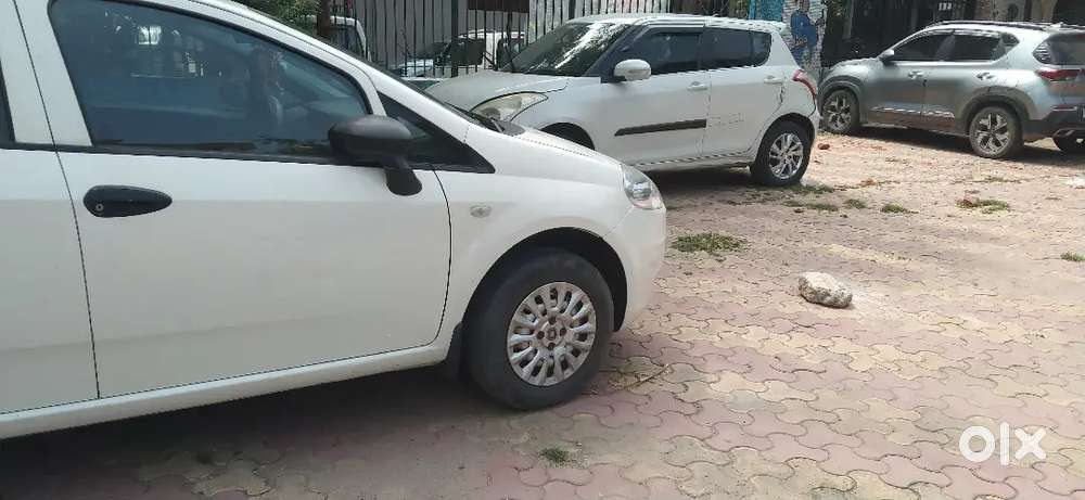 Fiat Punto Pure 2017 Car