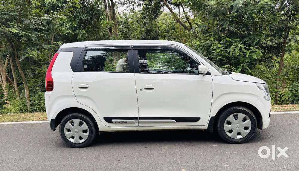 Maruti Suzuki Wagon R Zxi Automatic, 2022, Petrol