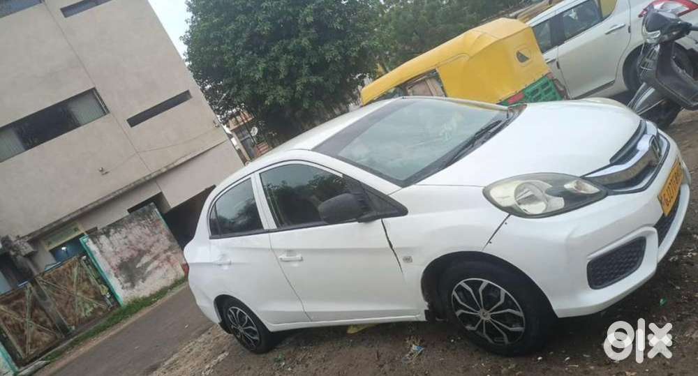 Honda Amaze Petrol + Cng