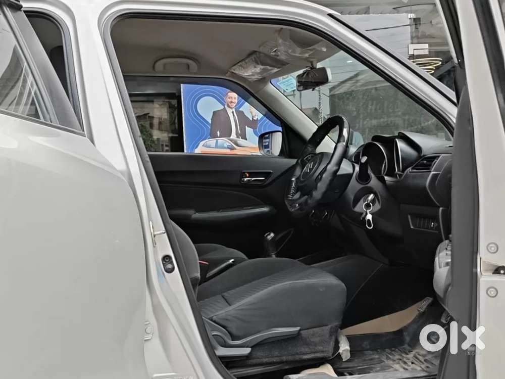 Maruti Suzuki Swift Vxi, 2023, Petrol