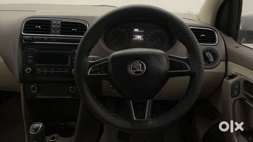 Skoda Rapid 2013-2016 1.6 Mpi Elegance Plus, 2015, Petrol