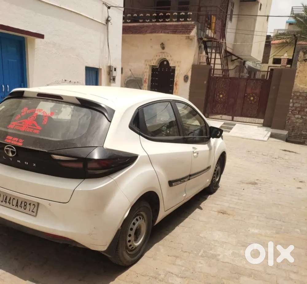 Tata Altroz 1.2 Petrol 2021