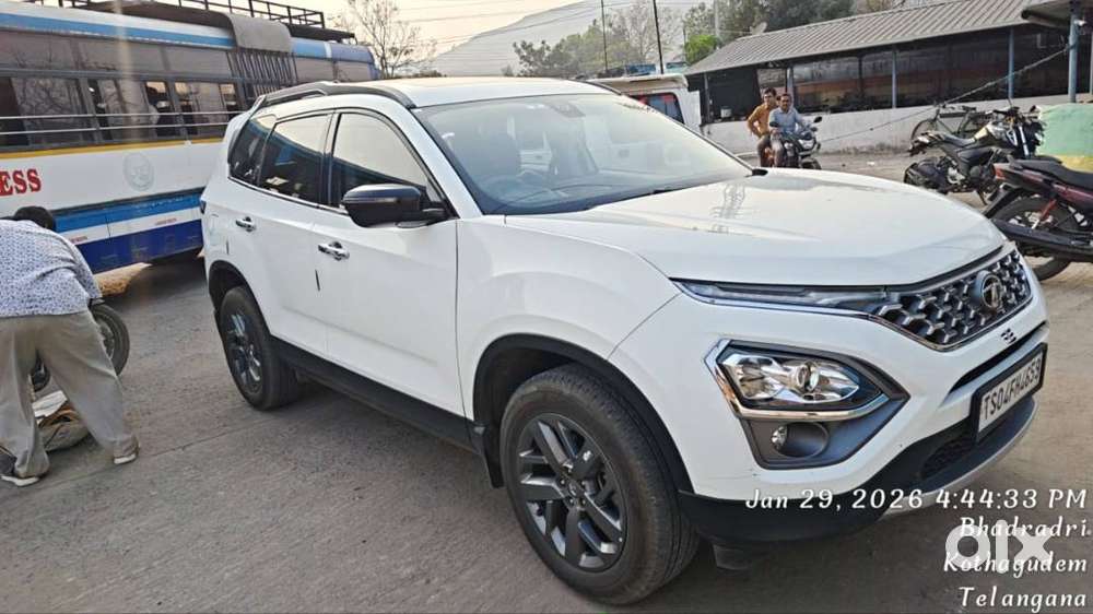 Tata Safari Xt+