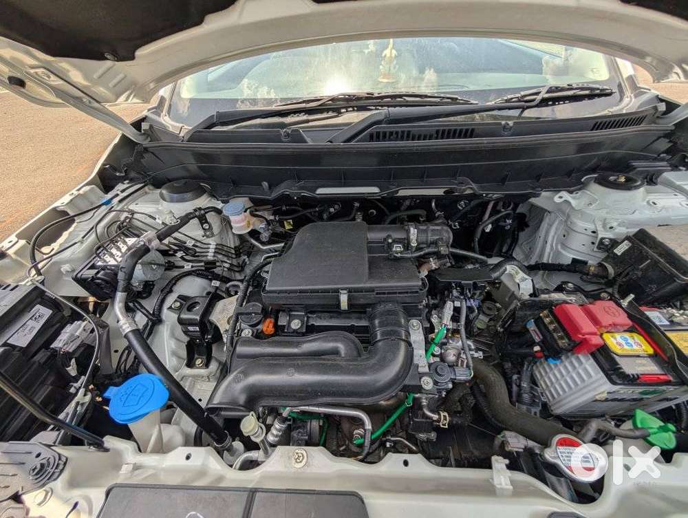 Maruti Suzuki Brezza 1.5 Lxi Smart Hybrid, 2024, Petrol