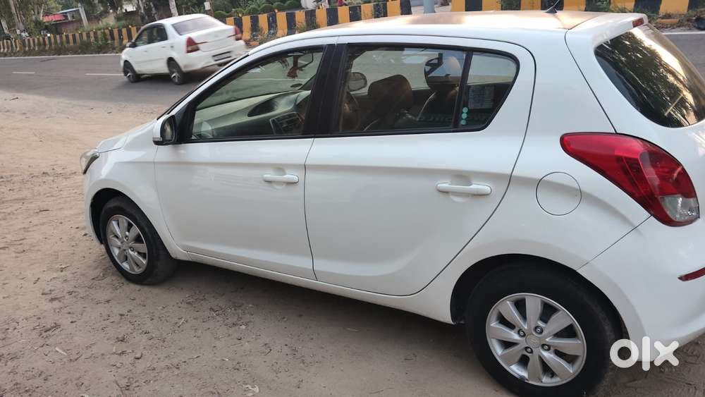 Hyundai I20 Sportz 1.2 Bs-iv, 2012, Petrol