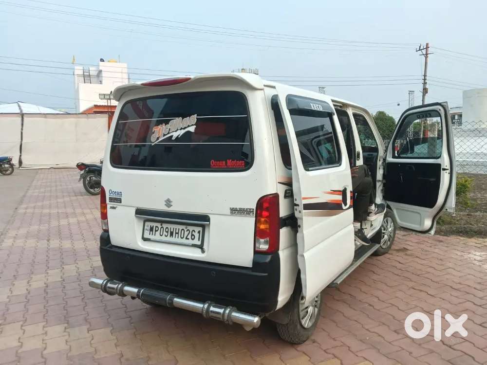 व्हाइट कलर बेस्ट कंडीशन