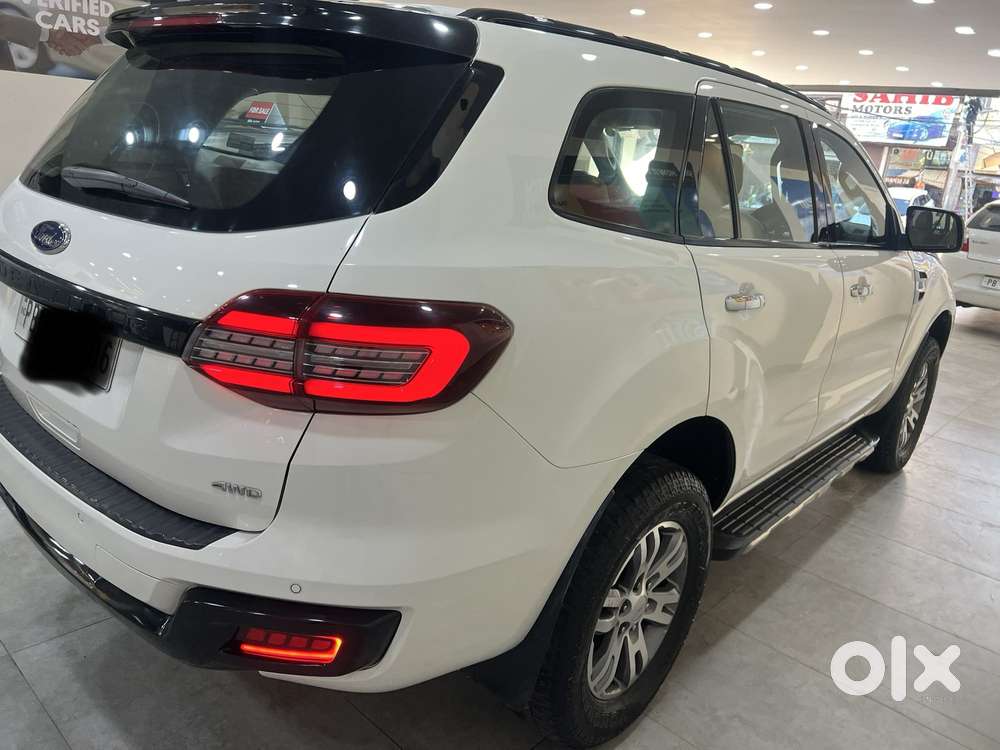 Ford Endeavour 3.2 Titanium At 4x4, 2016, Diesel