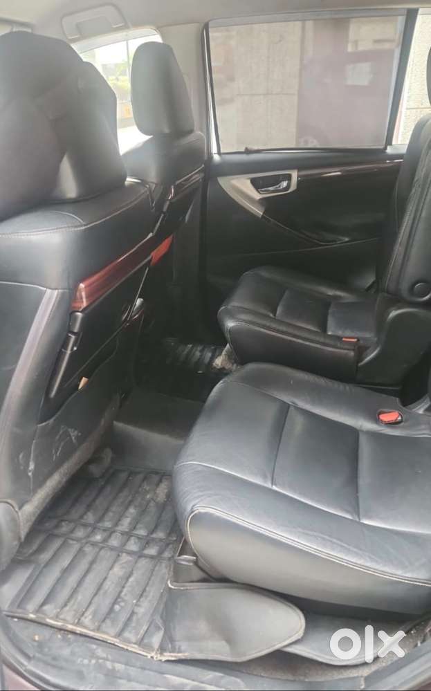 Toyota Crysta Top Model 2016