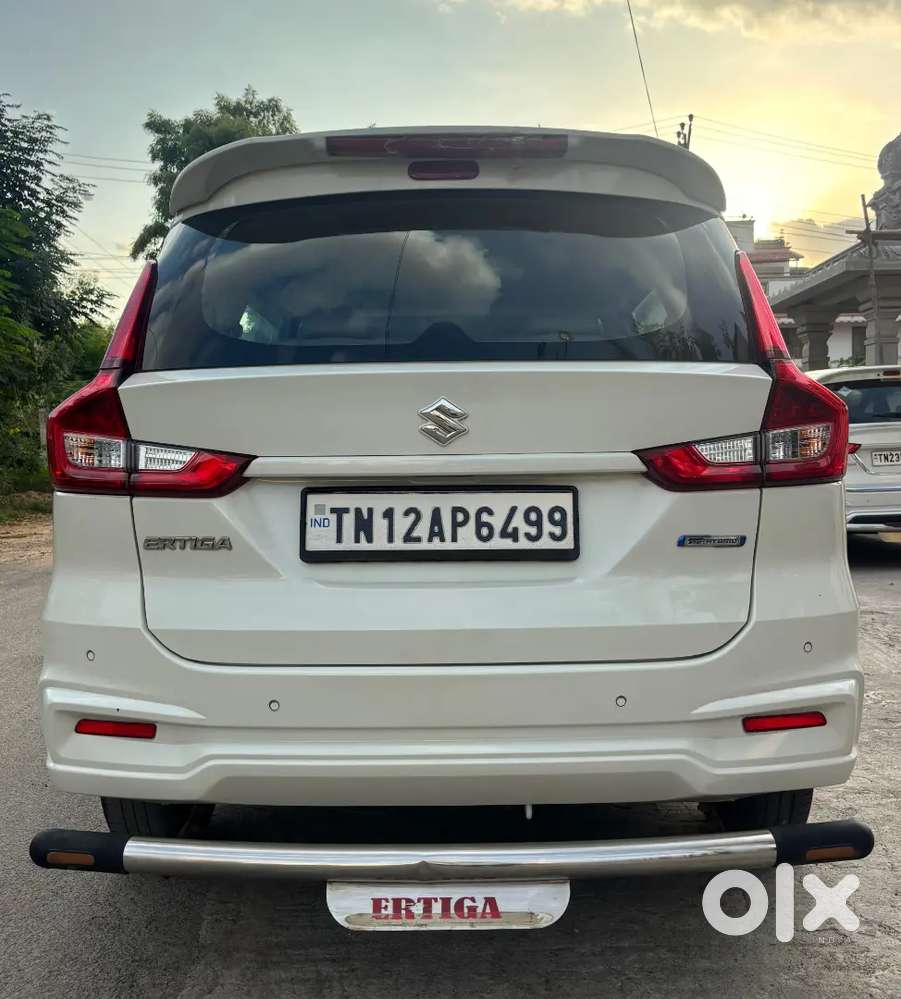 Maruti Suzuki
Ertiga Vxi
