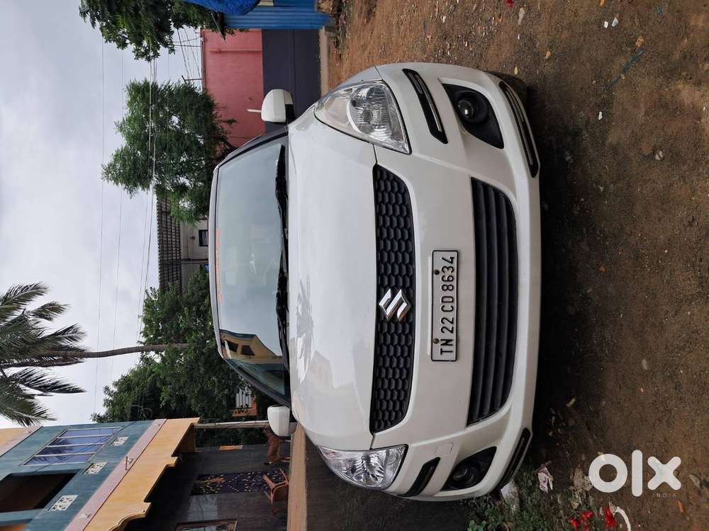 Maruthi Suzuki Swift Lxi