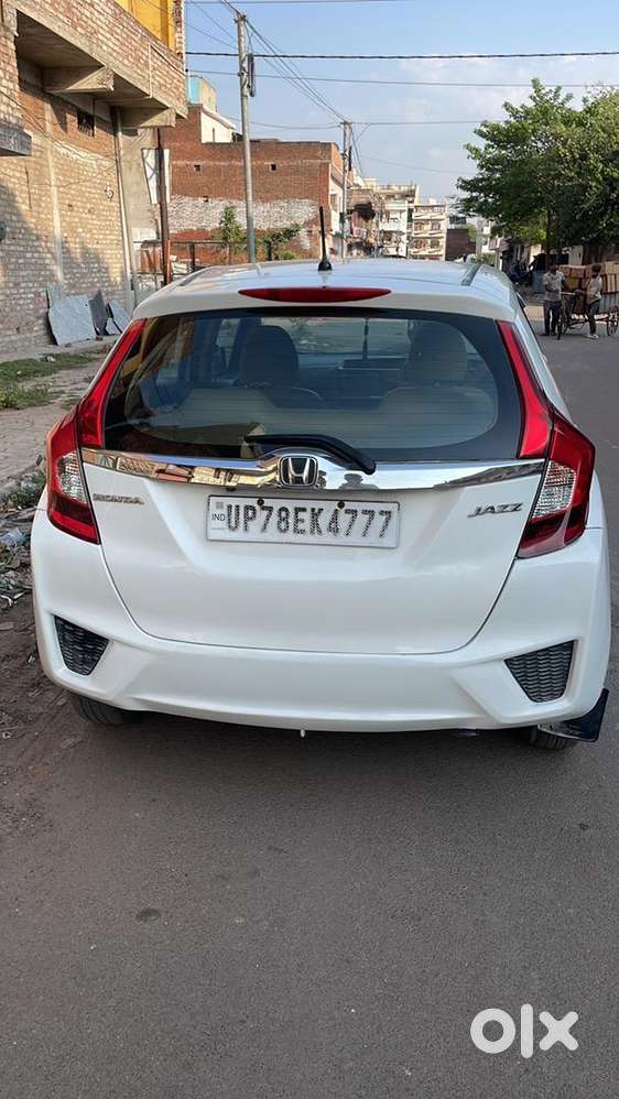 Honda Jazz 2016 Diesel 85000 Km Driven