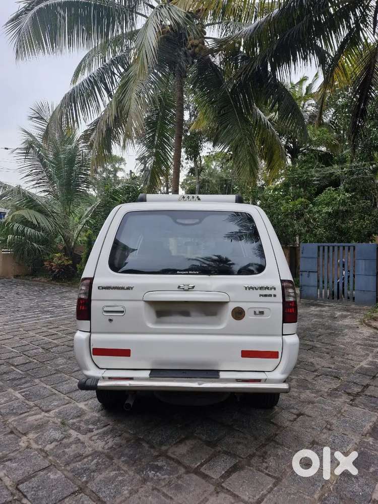 Chevrolet Tavera Neo 2015