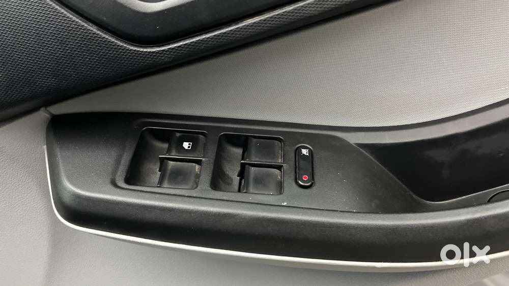 Tata Tiago 1.2 Revotron Xt, 2020, Petrol