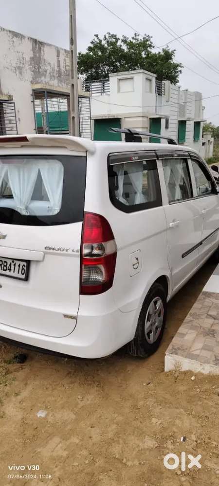Chevrolet Enjoy 2013 Diesel 150000 Km Driven