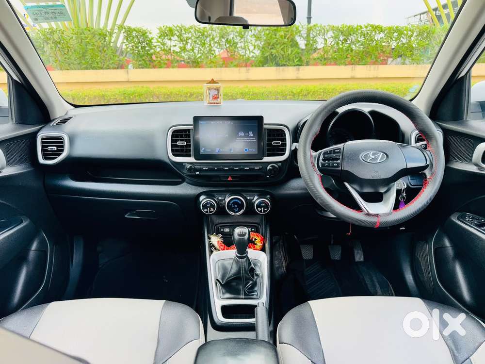 Hyundai Venue 1.2 S (o), 2021, Petrol
