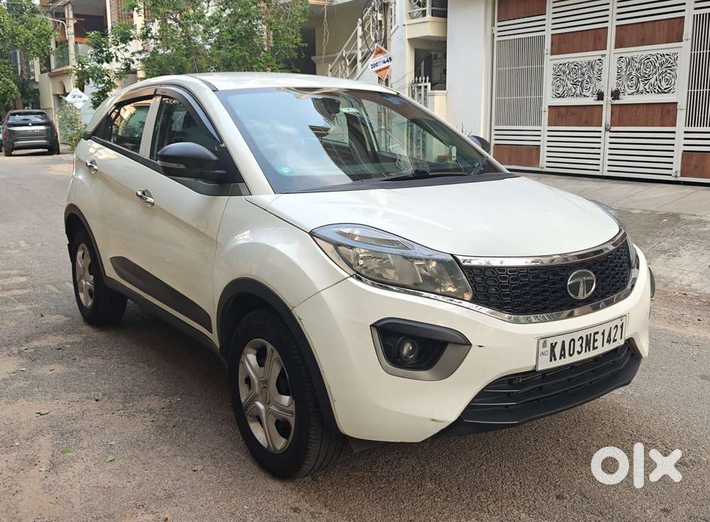 Tata Nexon 1.2 Revotron Xma Amt (s), 2019, Petrol