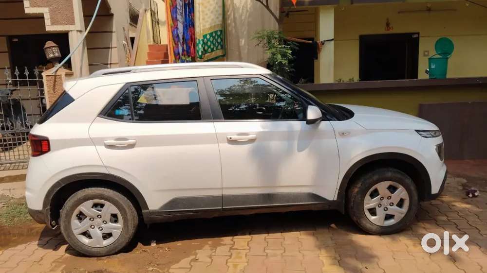 Hyundai Venue Se Petrol 2020