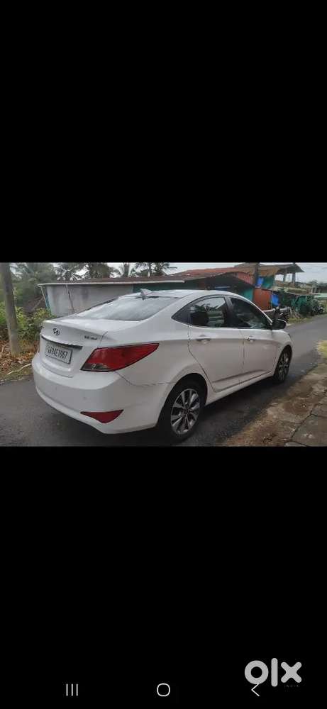 Hyundai Fluidic Verna 2016