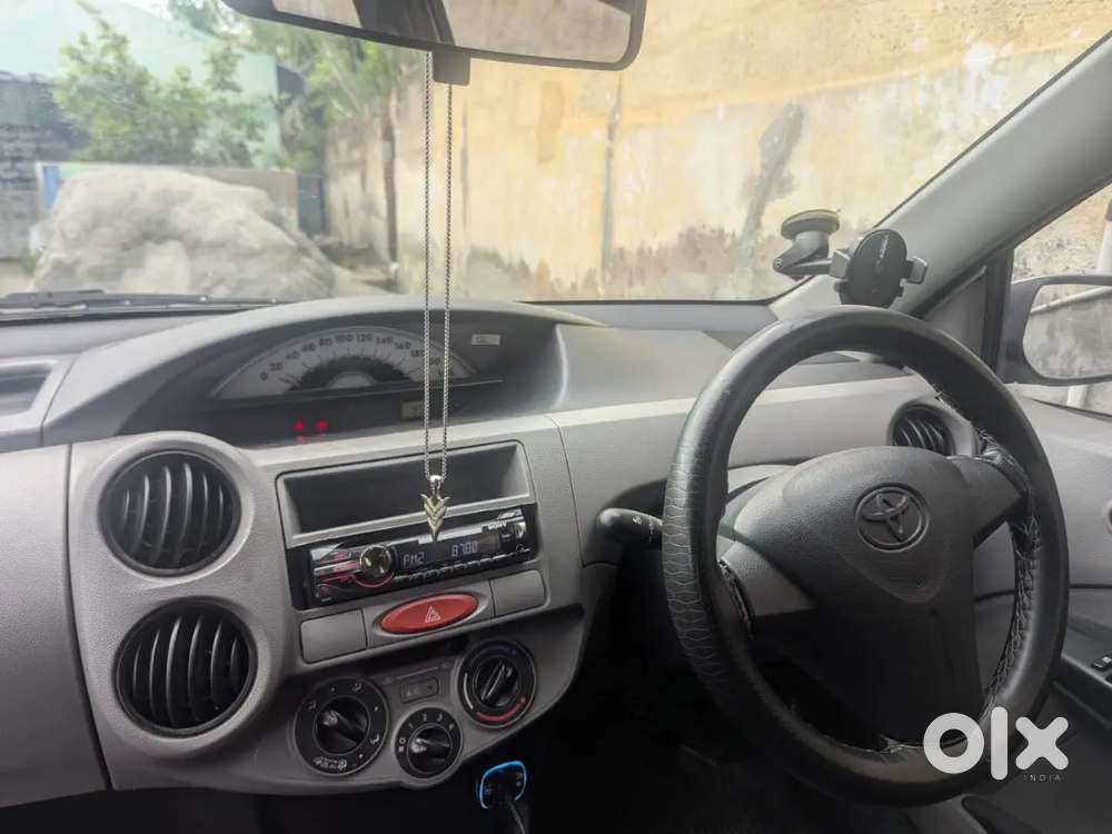 Toyota Etios 2011 1.5 G Safety