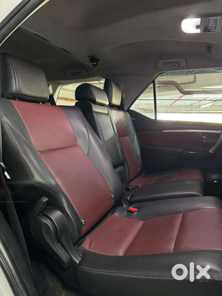 Toyota Fortuner Legender 4x2 At 2.8, 2024, Diesel