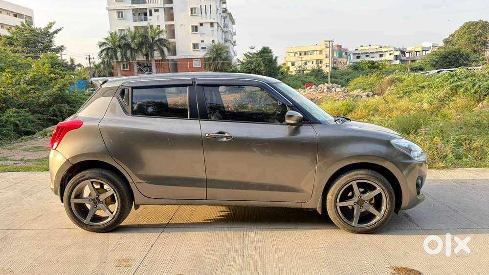 Maruti Suzuki Swift Vxi 1.2 Abs Bs-iv, 2018, Petrol