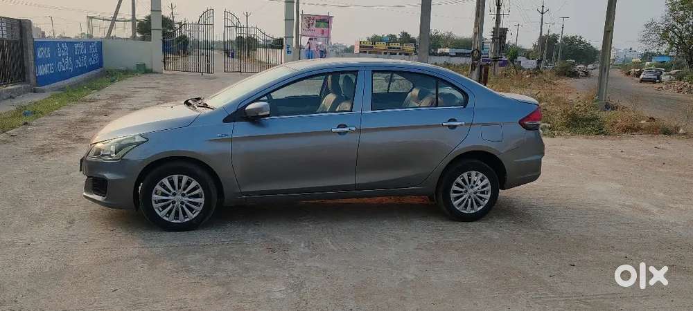 Maruti Suzuki Ciaz 2016 Zdi Plus, Push Start Button
